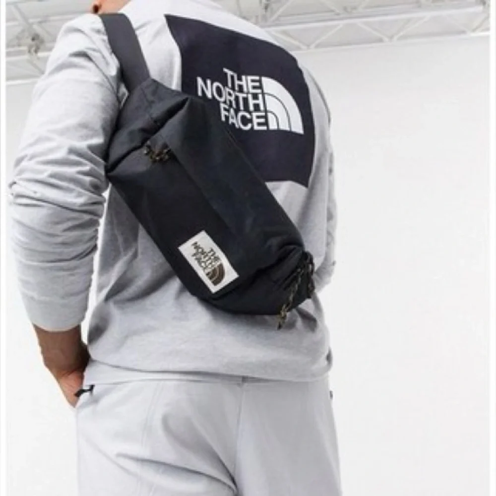THE NORTH FACE Lumbar Pack Fanny Pack Hip Waist‎ Cross Body BAG in Black